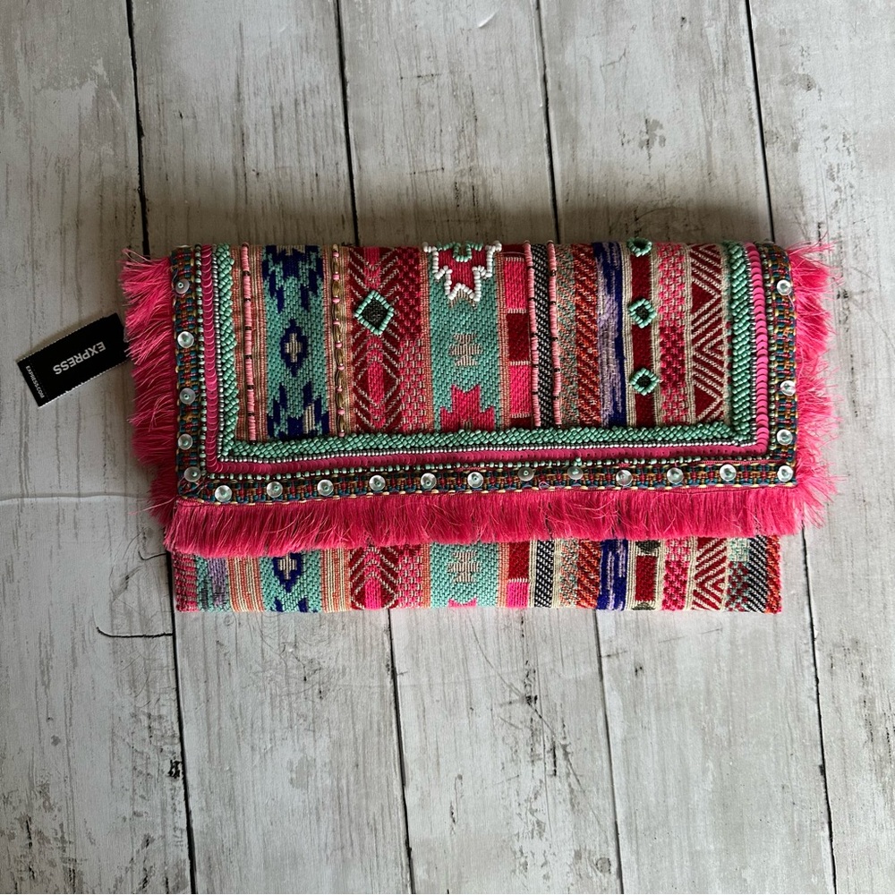 NEW WITH TAGS SHIRALEAH CHICAGO EXPRESS CLUTCH WALLET PINK SEQUIN DETAIL FRINGE